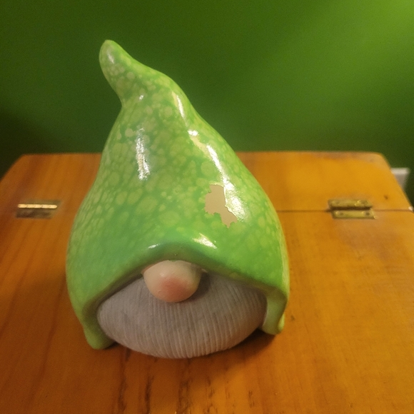 Set of 4 Gnomes - Picture 9 of 15